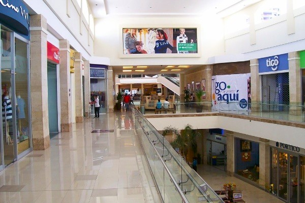 Multiplaza 2da etapa - TEGUCIGALPA (2008 - 2009)